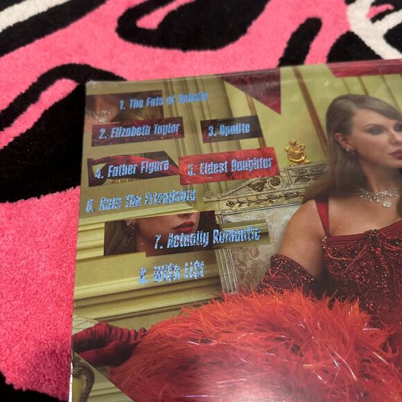 The Life Of A Showgirl: Baby, That’s Show Business (Lakeside Beach Blue) - Picture 4 of 11